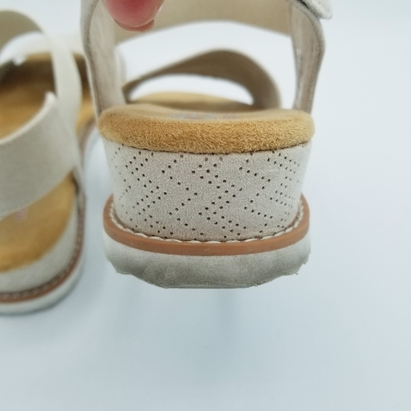 Skechers Bobs Beige Memory Foam Sandals size 11 - Picture 10 of 11